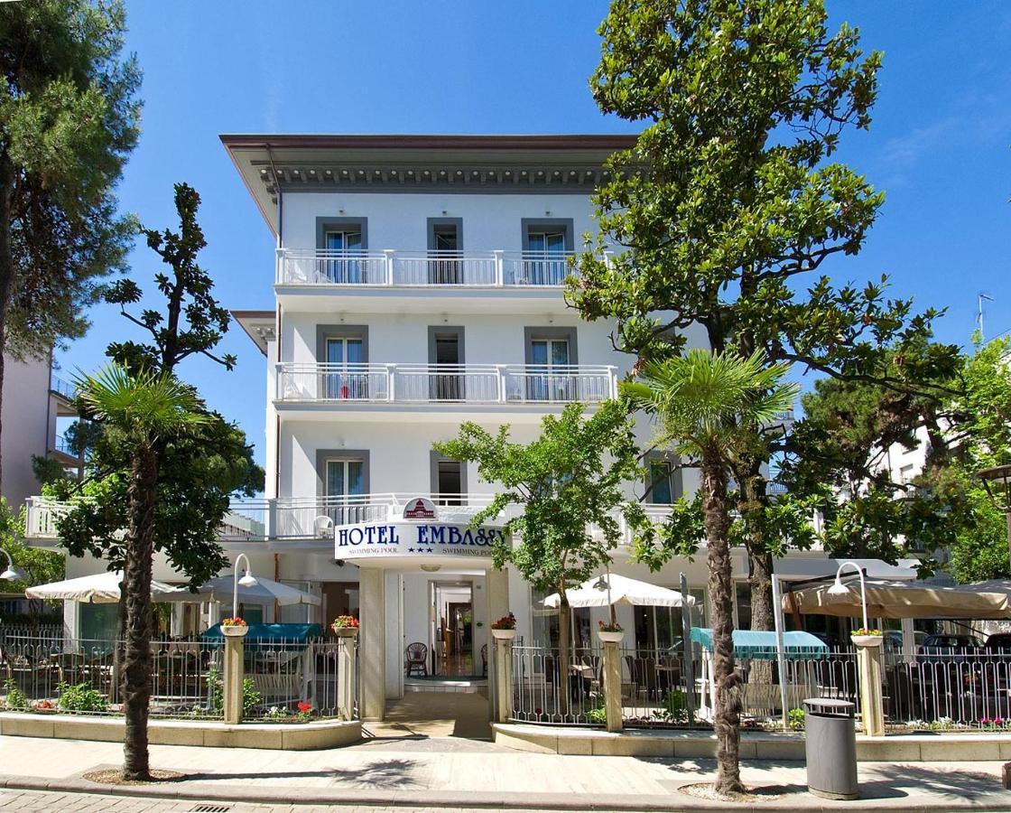 Hotel Embassy Ριτσόνε Εξωτερικό φωτογραφία