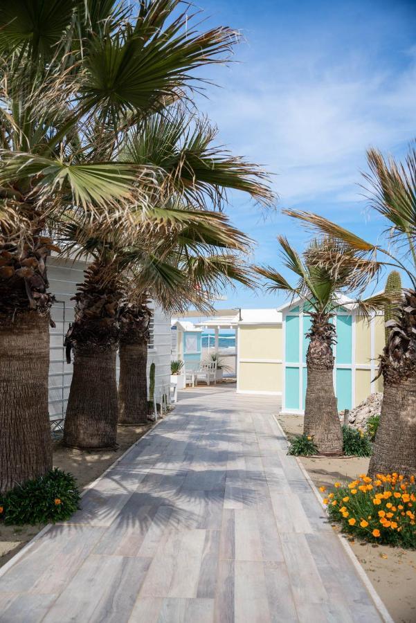 Hotel Embassy Ριτσόνε Εξωτερικό φωτογραφία