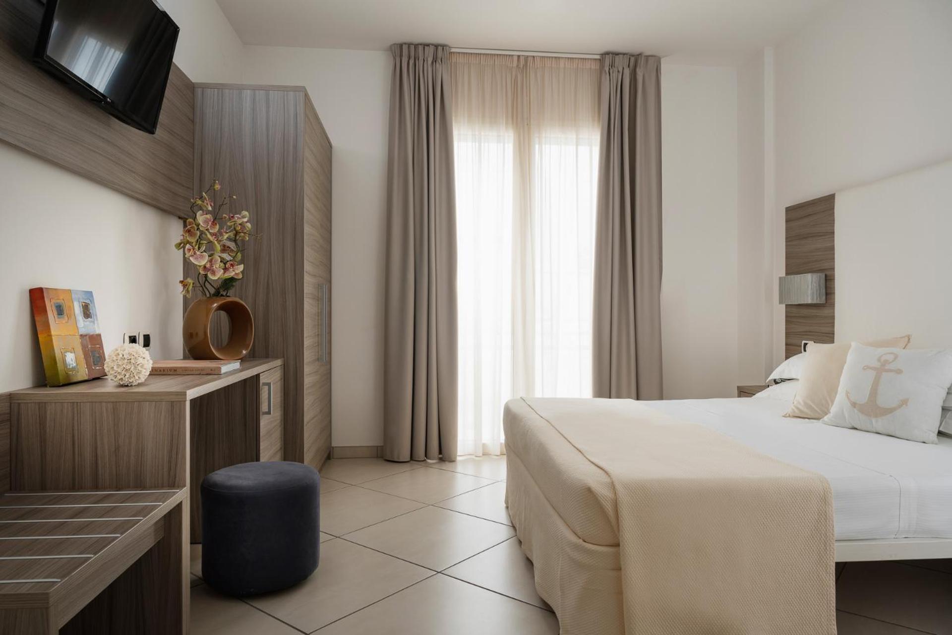 Hotel Embassy Ριτσόνε Εξωτερικό φωτογραφία