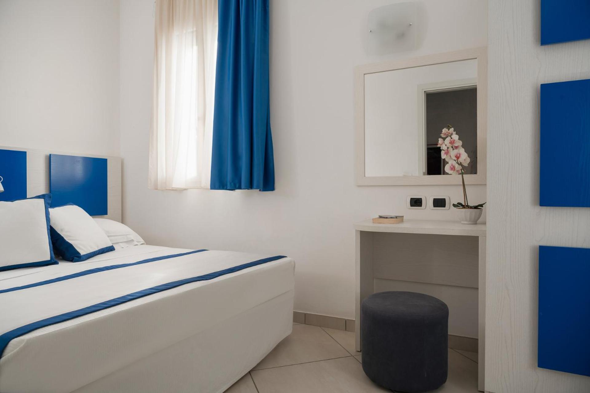 Hotel Embassy Ριτσόνε Εξωτερικό φωτογραφία