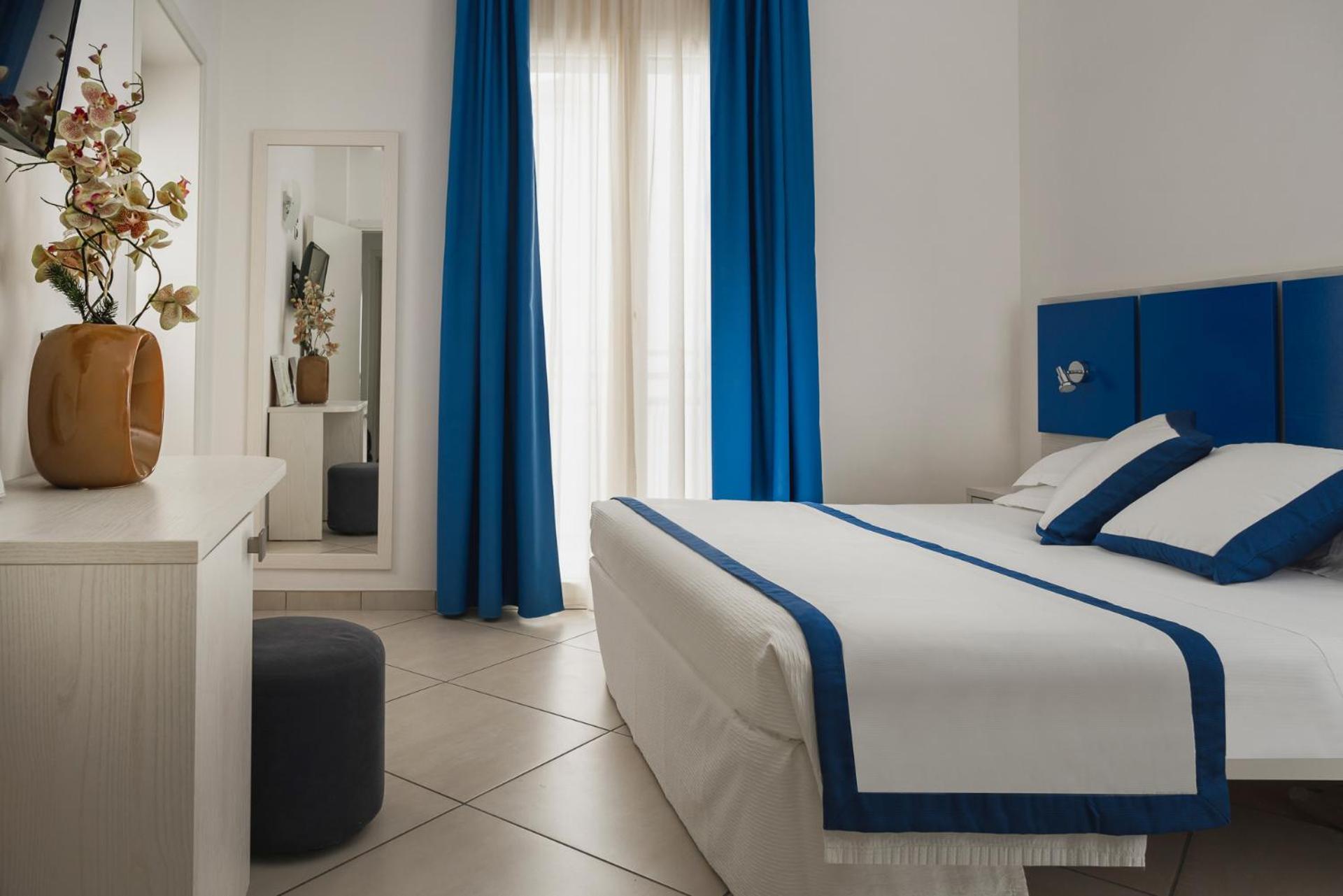 Hotel Embassy Ριτσόνε Εξωτερικό φωτογραφία